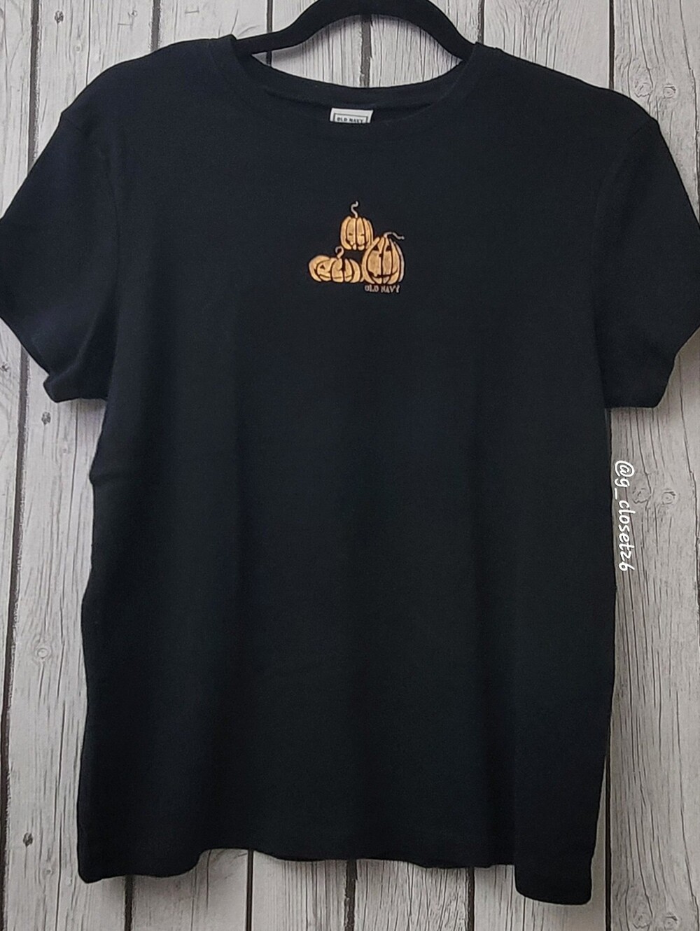 Old Navy Black T-Shirt with Bronze Pumpkin Graphic